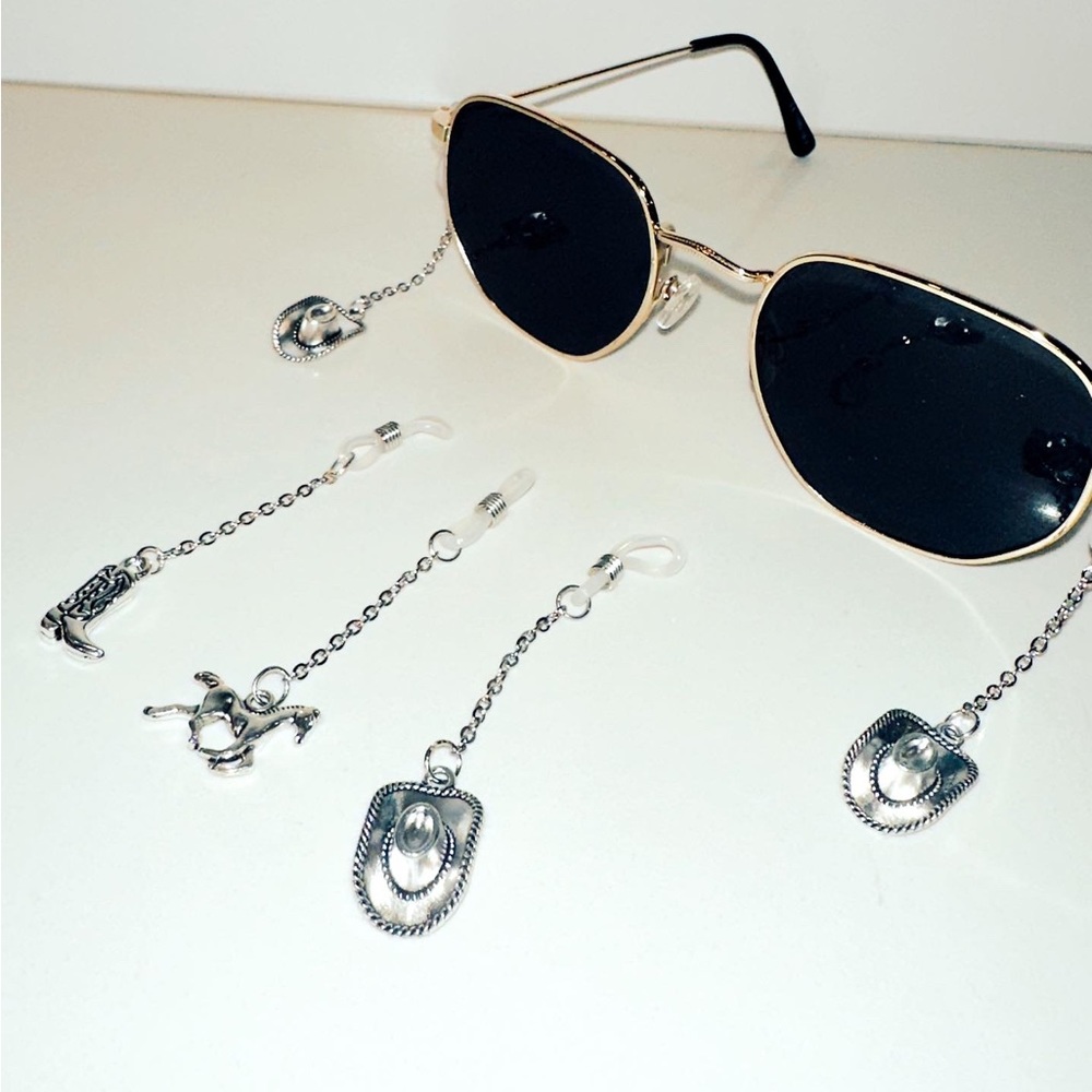 Stagecoach festival Sunglass charm accessories